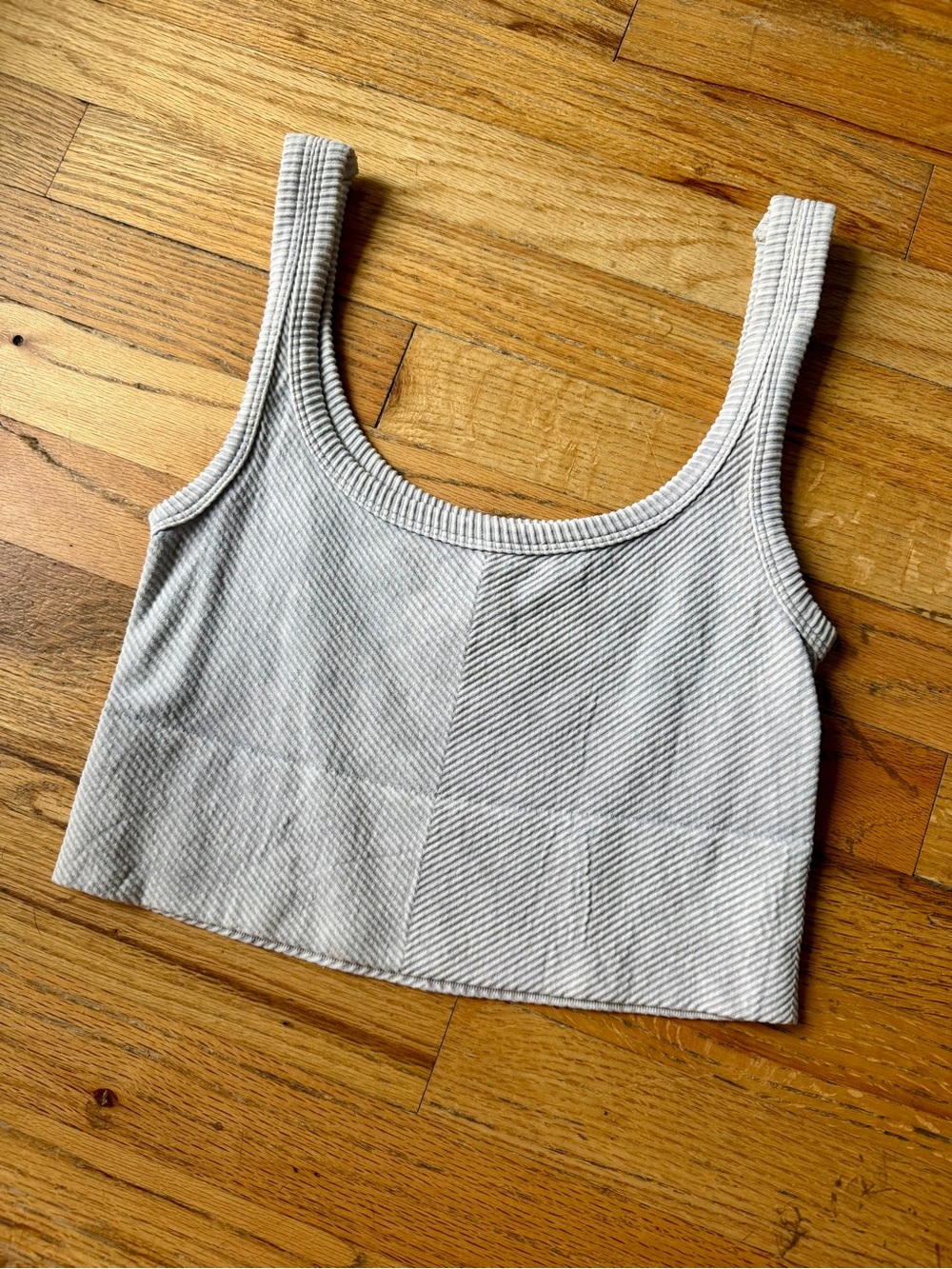 Nikibiki Light Gray Ribbed Crop Top
